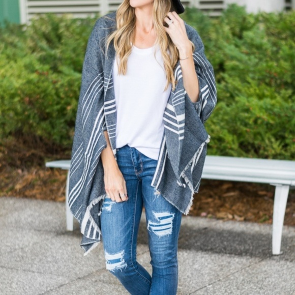 π | blogger favorite: lux cape scarf
